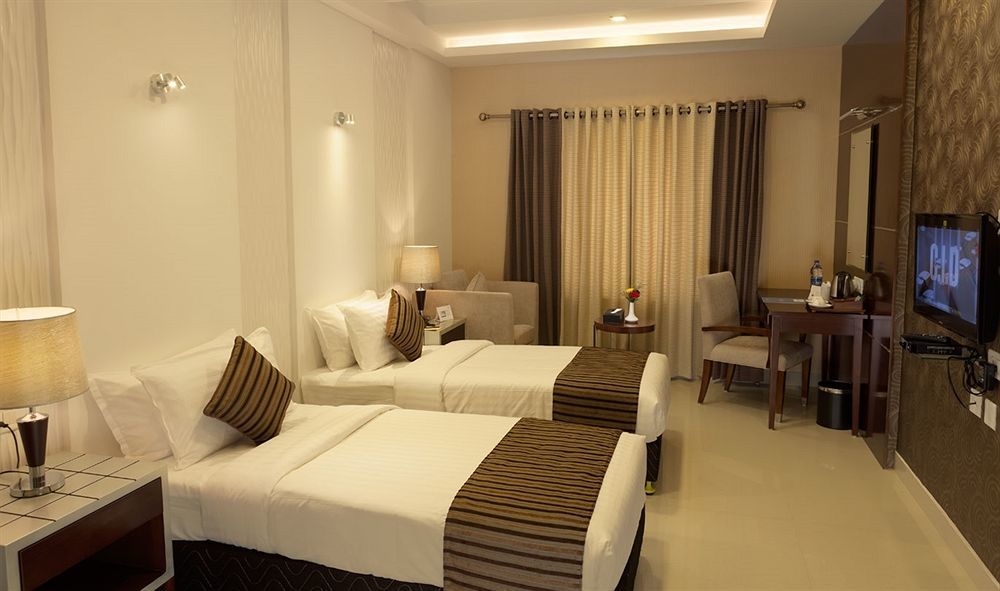 Готель Abaam Cochin Kochi Екстер'єр фото